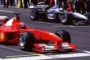 Amikor Coulthard a Francia GP-n beintett Schumachernek - videó