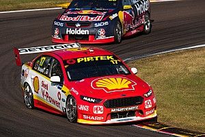 Darwin Supercars: McLaughlin grabs provisional Sunday pole