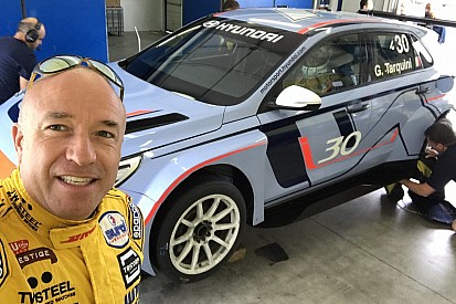 Tom Coronel ha provato la Hyundai i30 N TCR a Vallelunga