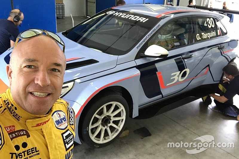 Tom Coronel ha provato la Hyundai i30 N TCR a Vallelunga