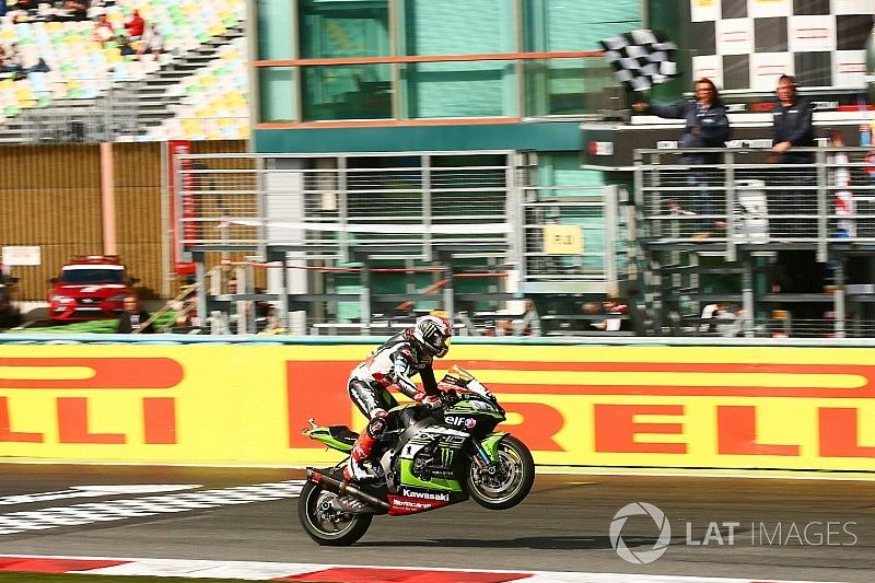 Racewinnaar en kampioen van 2017 Jonathan Rea, Kawasaki Racing