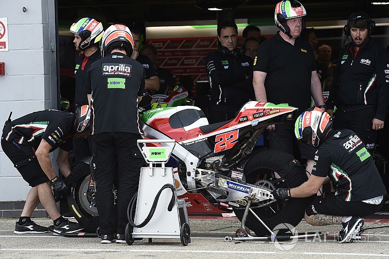 Механики Aprilia начнут использовать шлемы дополненной реальности