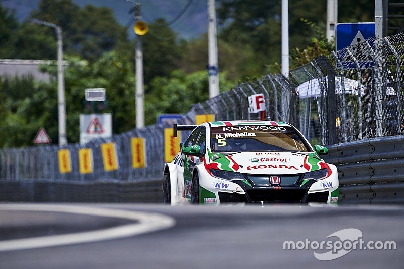 Michelisz rajt-cél győzelmet aratott a második futamon Vila Realban!