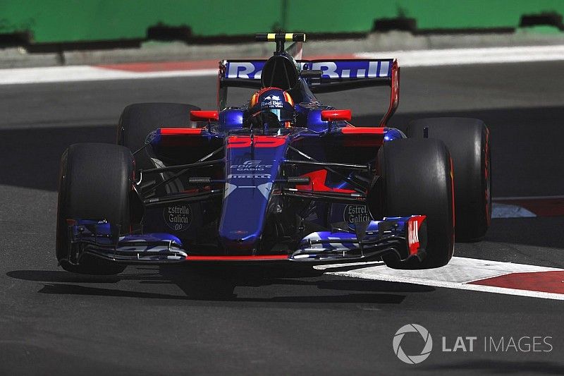 Sainz: "El equipo está apretando para mejorar"