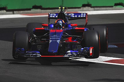 Sainz: "El equipo está apretando para mejorar"