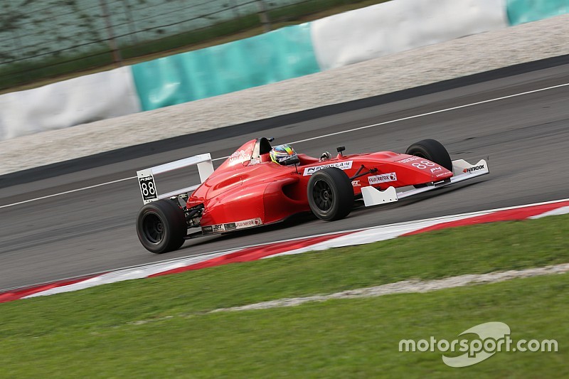 Keanon Santoso pasang target podium di Sepang