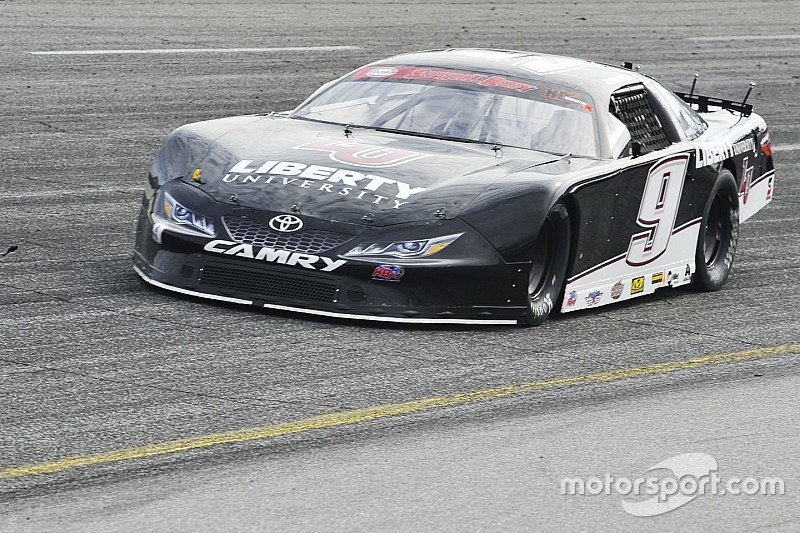 Byron wins pole for Snowball Derby in final race with KBM