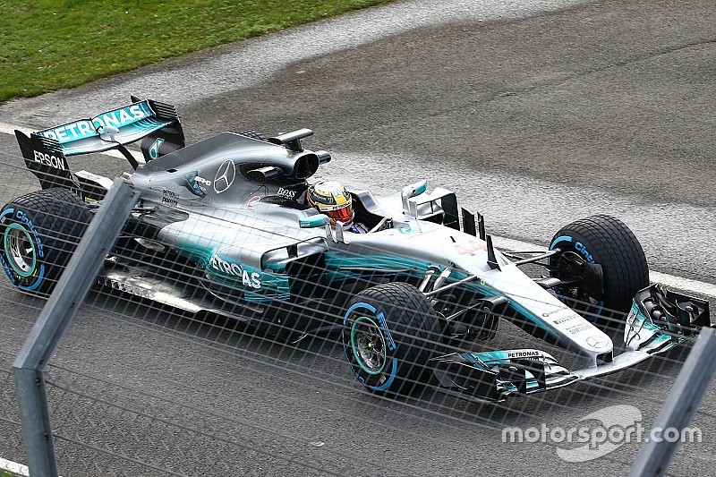 Fotogallery: le prime foto della Mercedes W08 Hybrid