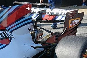 Williams trials own double T-wing solution