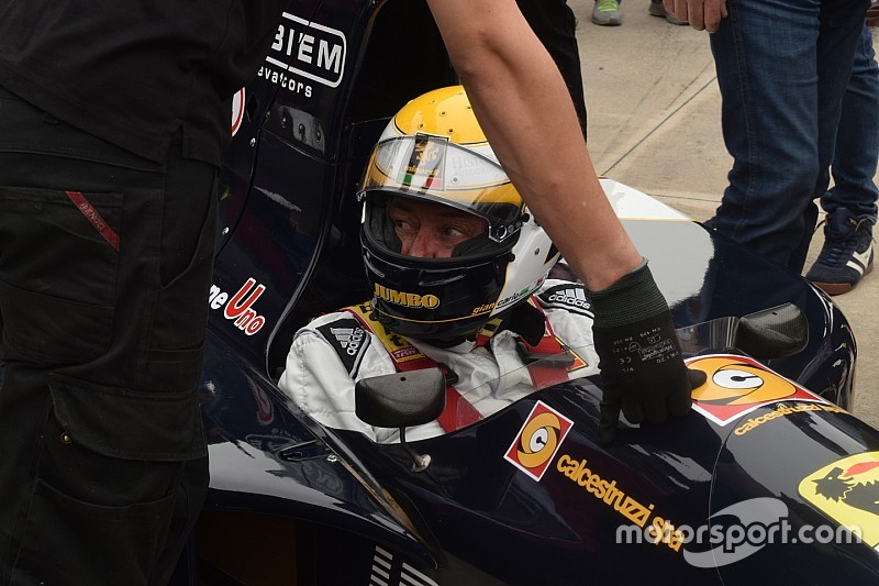 Minardi Day: Gian Carlo il (quasi) 70enne più veloce con la M192 a Imola!