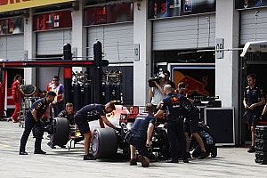 Verstappen baalt na nieuwe DNF: "Koppeling was kapot"