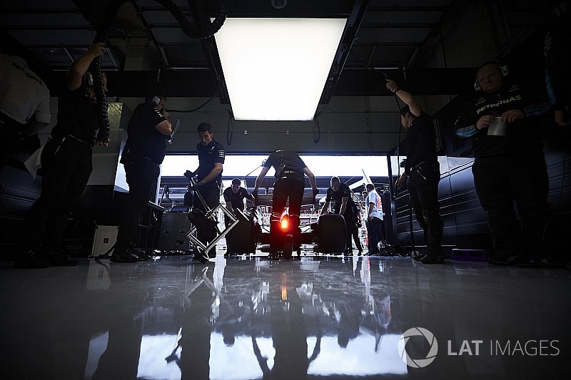 Mercedes: perché la FIA controlla il riscaldamento dell'olio idraulico?