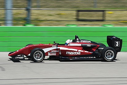 Iowa USF2000: Askew takes pole for his first ever oval race