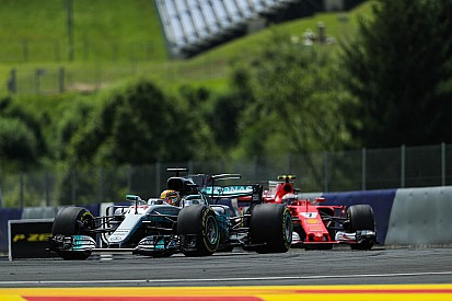 Wolff balaie d'éventuelles discussions entre Hamilton et Ferrari