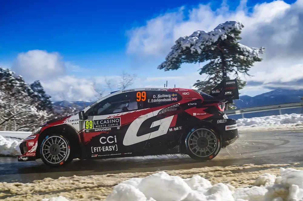 Oliver Solberg, Elliott Edmondson, Toyota Gazoo Racing WRT Toyota GR Yaris Rally1