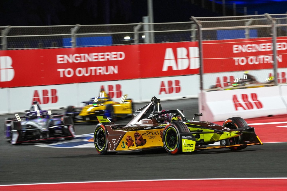Dan Ticktum, Pepe Marti settle “over the line” clash; Marti apologises for radio slur