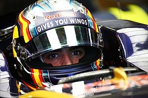 Sainz: Kvyat hold-up to blame for Q2 exit