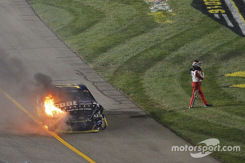 Stewart to Newman: "Don’t put yourself in a bad spot with me"