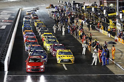 Regen bei NASCAR-Rennen in Bristol: Fortsetzung am Sonntag