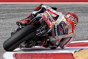 MotoGP Austin: Lorenzo runs Marquez close for pole