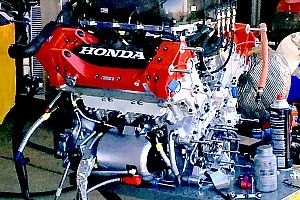 IndyCar could change engine spec in 2019