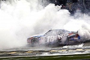 Kyle Busch scores record-extending 80th Xfinity win