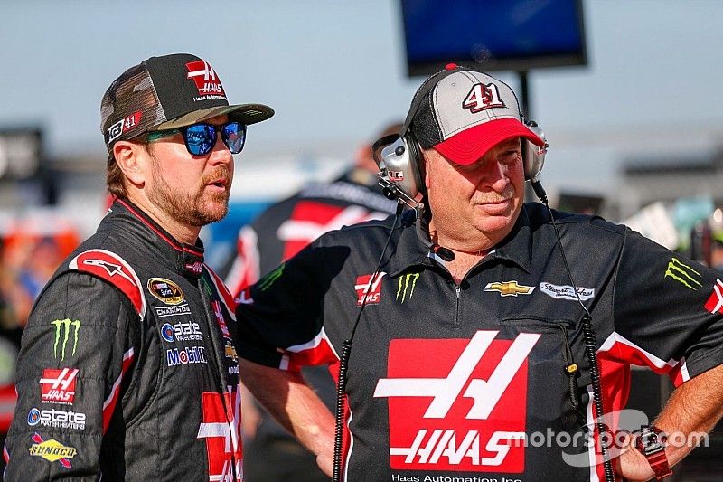 Kurt Busch, Stewart-Haas Racing Chevrolet, Tony Gibson, crew chief