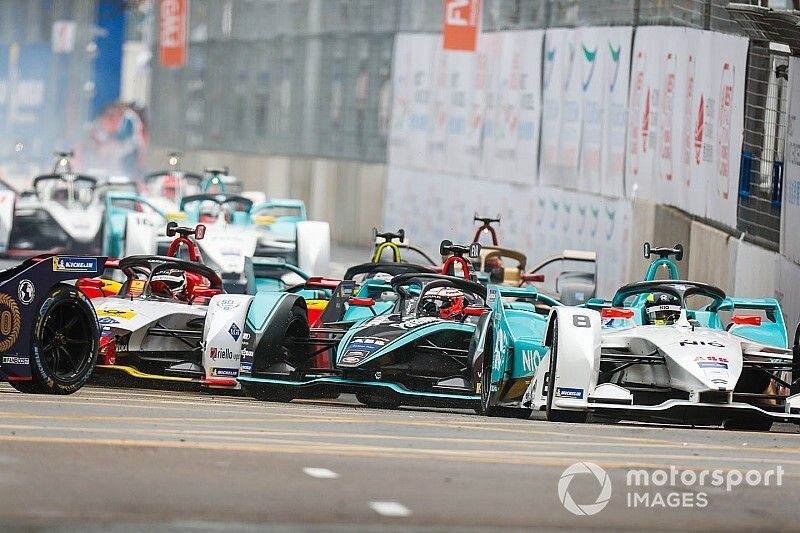 Tom Dillmann, NIO Formula E Team, NIO Sport 004 Mitch Evans, Panasonic Jaguar Racing, Jaguar I-Type 3 