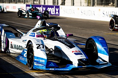Penalised Sims adamant he didn't hit Mortara