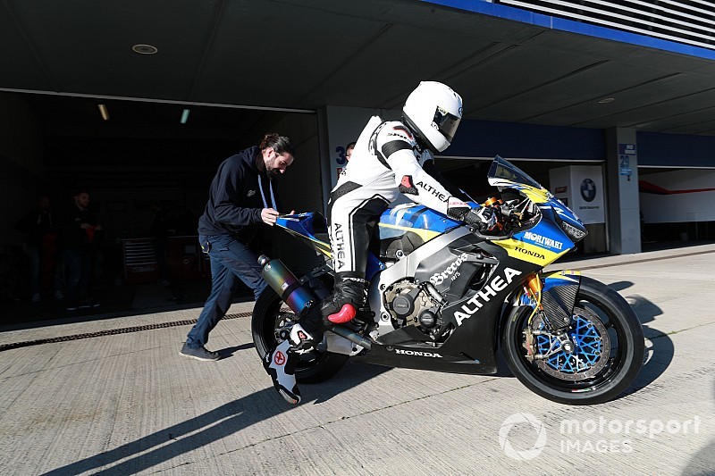 Delbianco: "Non mi aspettavo così tanta potenza, ma è un onore essere in Superbike"