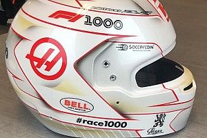 Grosjean ezzel a sisakfestéssel készül az 1000. F1-es futamra
