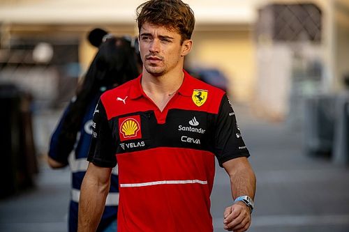 Leclerc legendás F1-es Ferrarit vezethetett – brutális a hangja (onboard)
