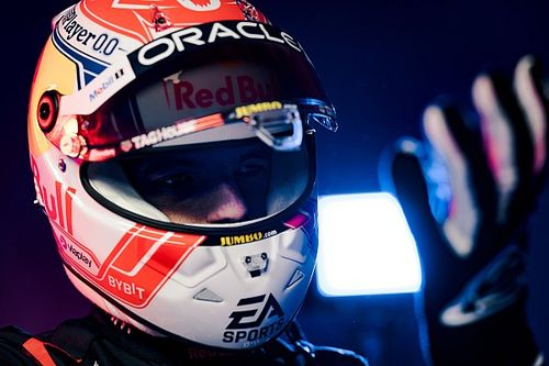 La primera impresión de Verstappen después de estrenar el RB19
