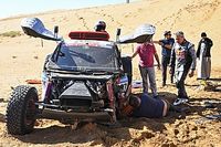Dakar | Carlos Sainz rivela: "Ho due vertebre fratturate"