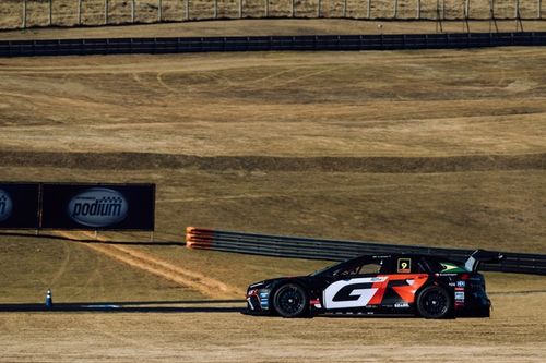 Arthur Gama celebra primeira vitória na Stock Car: "sonho realizado"