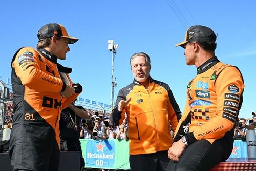 F1 - McLaren relembra 'fantasma' da disputa Hamilton x Alonso: "Este ano pode acabar como 2007"