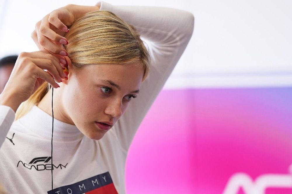 Ferrari ficha a Alba Larsen