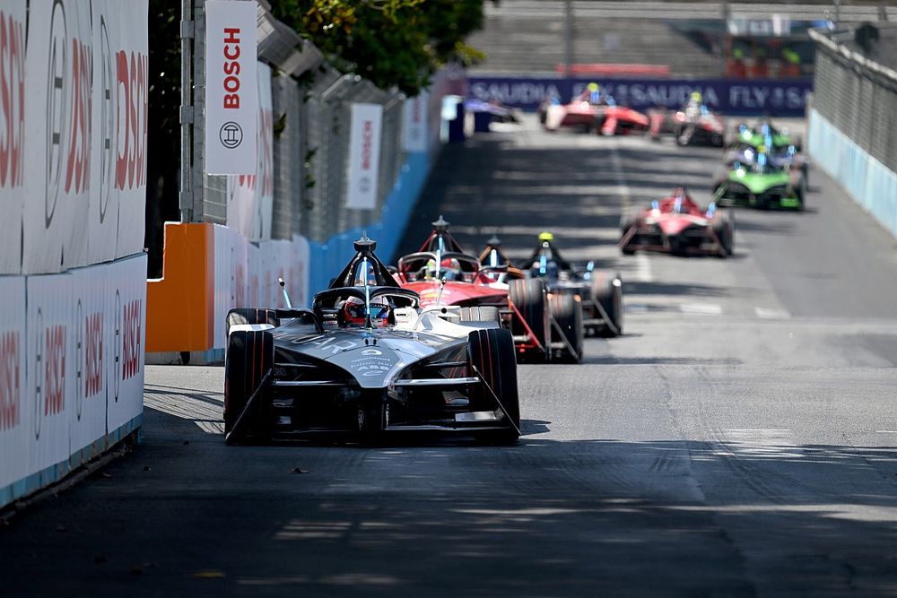 Mitch Evans, Jaguar Racing, Jaguar I-TYPE 6, Sacha Fenestraz, Nissan Formula E Team, Nissan e-4ORCE 04