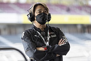 KONDO RACING 近藤真彦ダウンジャケットLサイズ（ロゴに剥がれ有り