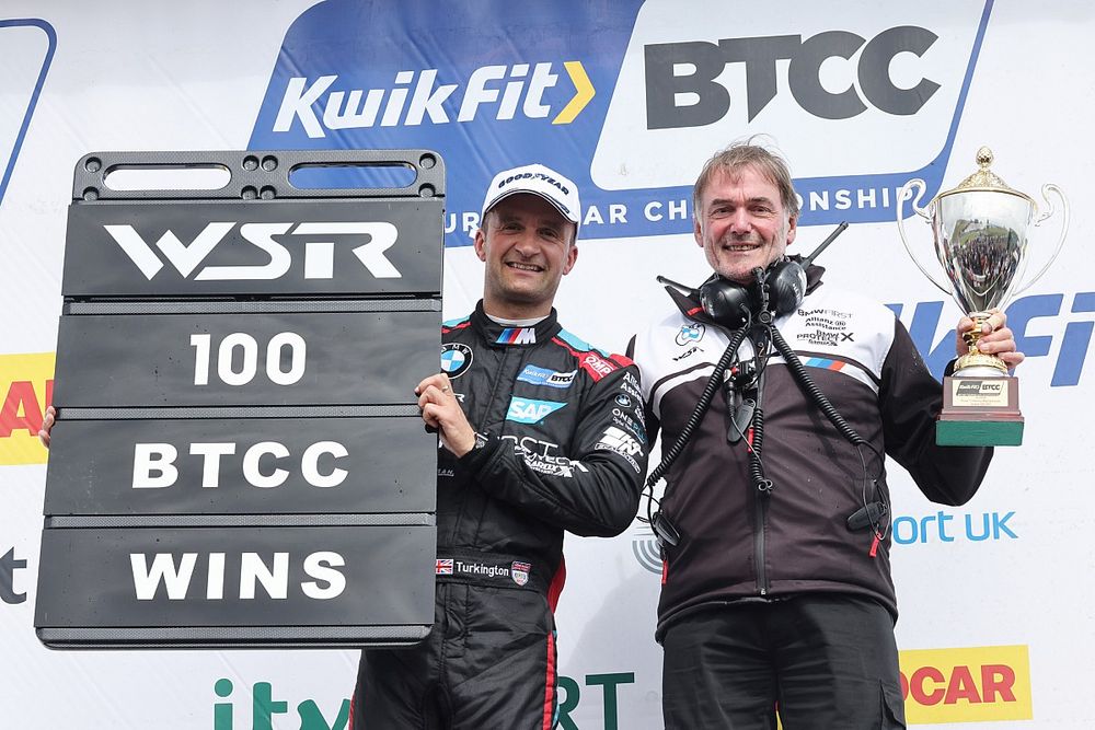 Knockhill BTCC: Turkington dominates opener to take WSR's 100th win