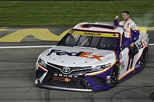 NASCAR Las Vegas: Denny Hamlin siegt sich in die "Round of 8"