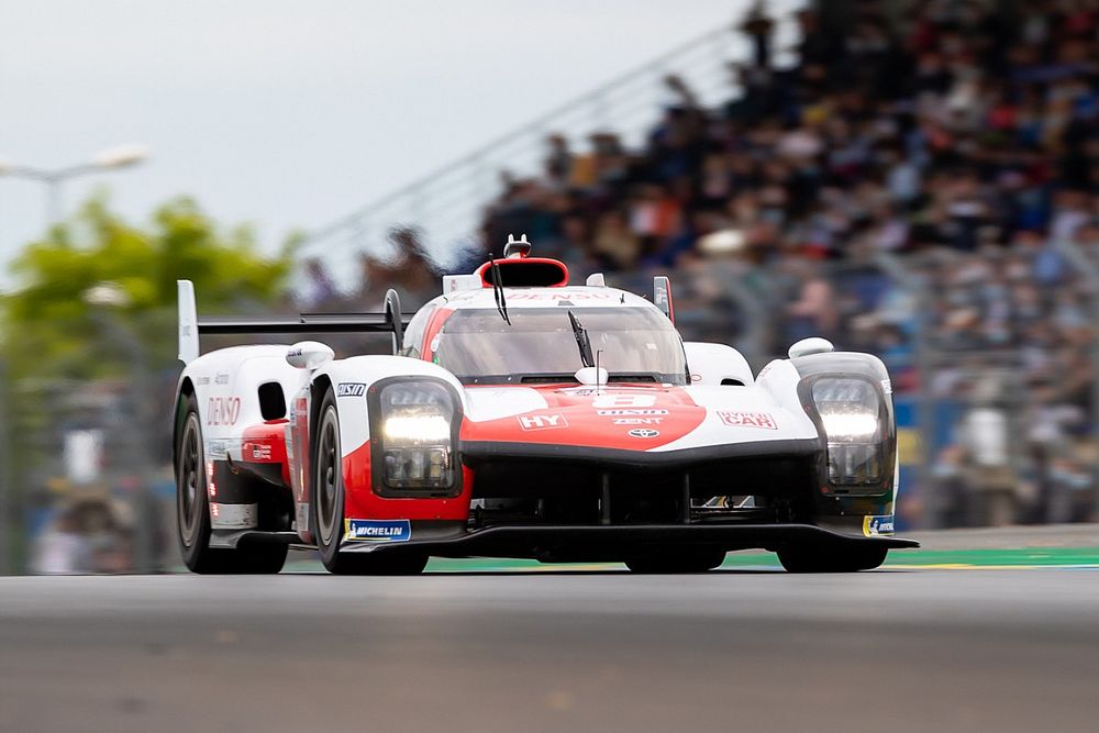 #8 Toyota Gazoo Racing Toyota GR010 - Hybrid Hypercar, Sébastien Buemi, Kazuki Nakajima, Brendon Hartley