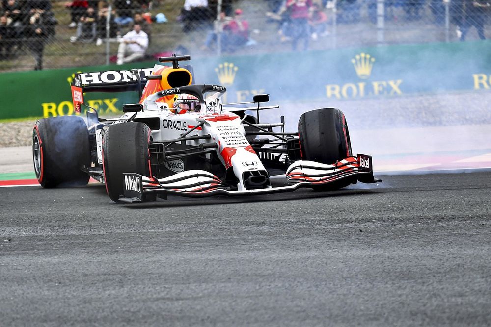 Red Bull: c'è un macroscopico errore che condiziona Verstappen