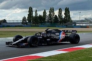 Kvyat, 18 inç lastik testinin ilk gününü tamamladı