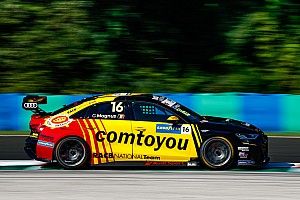 Magnus győzött, Michelisz 6. lett a hétvége első WTCR-futamán!