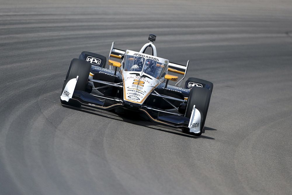 Gateway IndyCar: Penske 1-2 as Newgarden leads McLaughlin in practice