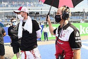 Kubica elfogadja, hogy mások előnyt élveznek az Alfa Romeo ülésének kapcsán
