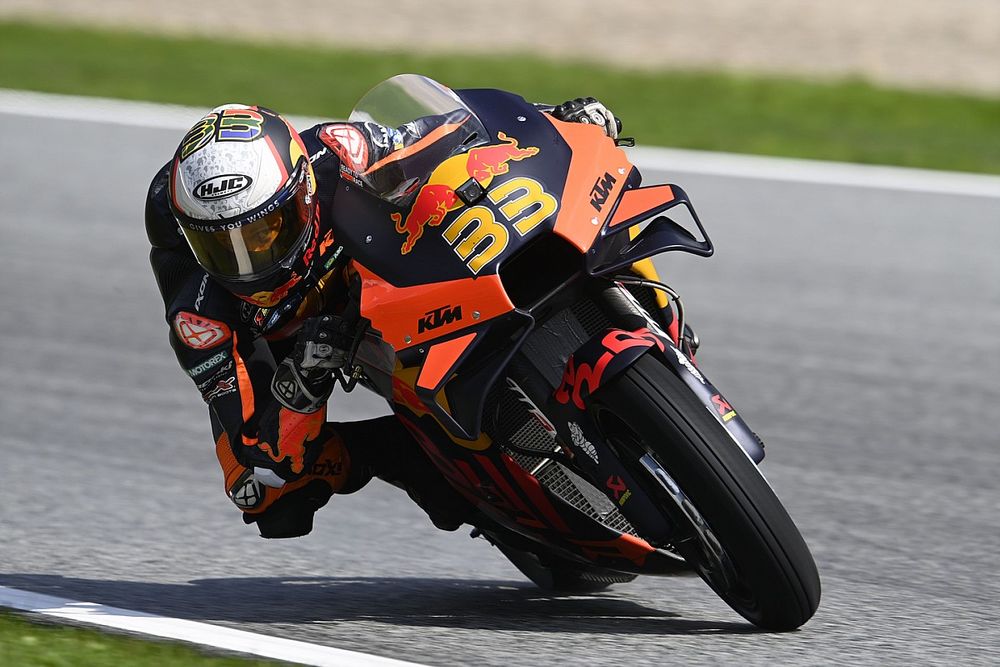 Валидольный финал гонки MotoGP в Австрии подарил победу Биндеру на КТМ