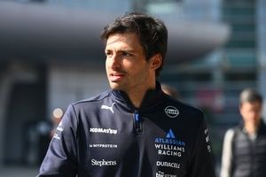 Sainz sobre su polémica acción con Hamilton: "Nadie me ha dicho nada"