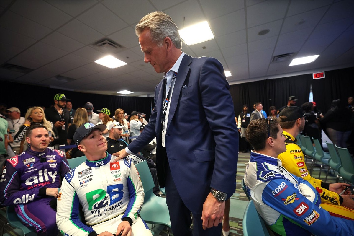 NASCAR charter teams would get extra $1.5M if 23XI, FRM denied injunction